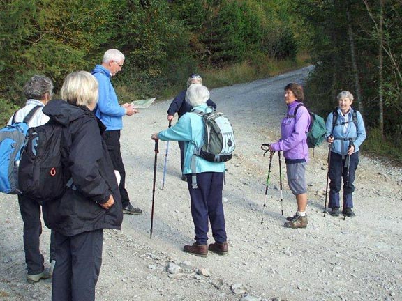 1.Dyffryn Maentwrog a Llyn Mair
15/10/15 The assembled are given the plan by the leader. Photo: Dafydd H Williams
Keywords: Oct15 Thursday John Enser