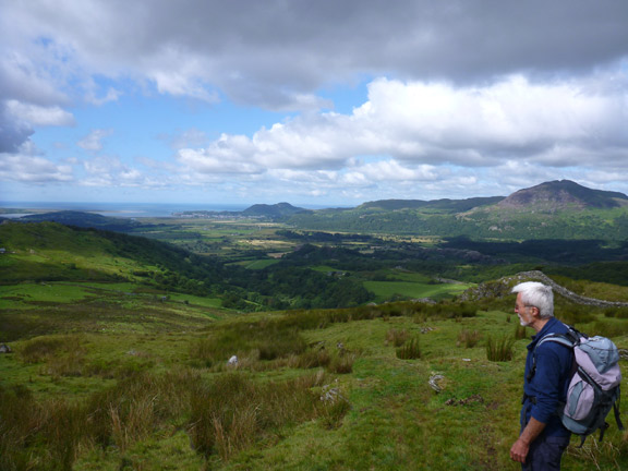 2.Moelwynion
19/7/15. Looking back the way we have come with Moel y Gest and Porthmadog on the horizonl
Keywords: Jul15 Sunday Hugh Evans