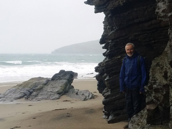 3.Porth Neigwl to Llanbedrog linear coast walk
8/11/15. The shelter of a cave is too tempting for one. Photo: Roy Milnes
Keywords: Nov15 Sunday Roy Milnes