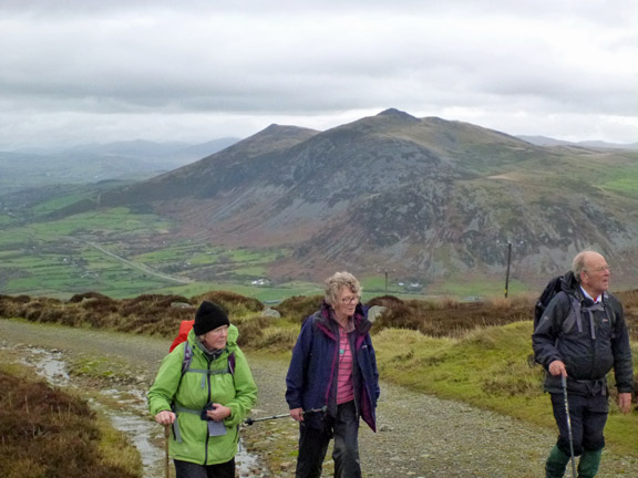 6.Yr Eifl 3 Peaks
6/12/15. At the top of the Bwlch. The peaks of Gyrn Ddu & Gyrn Goch the other side of the valley. Some of us now tackle the 444m high Trefor Mountain while others wait. Just a mile to get back to the car park.
Keywords: Dec15 Sunday Catrin Williams