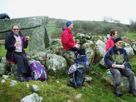 2.Criccieth
18/12/16. Coffee break at Gromlech Ystumgegid. Photo: Dafydd Williams.
Keywords: Dec16 Sunday Dafydd Williams