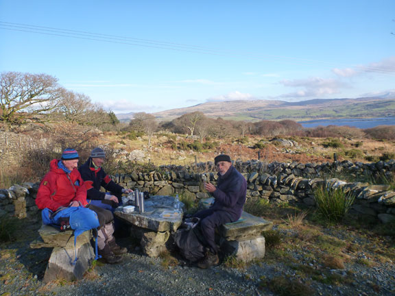 3.Maentwrog-Llyn Trawsfynydd
4/12/16. A civilised lunch stop on the A walk. Only the wine and serviettes are missing.
Keywords: Dec16 Sunday Hugh Evans Dafydd Williams