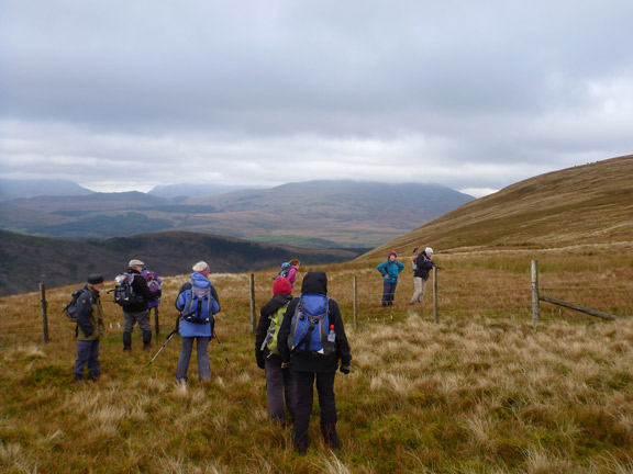 5.Ro Wen
23/10/16. The final push up Y Ro Wen, which is to our right. There we will stop for lunch.
Keywords: Oct16 Sunday Judith Thomas