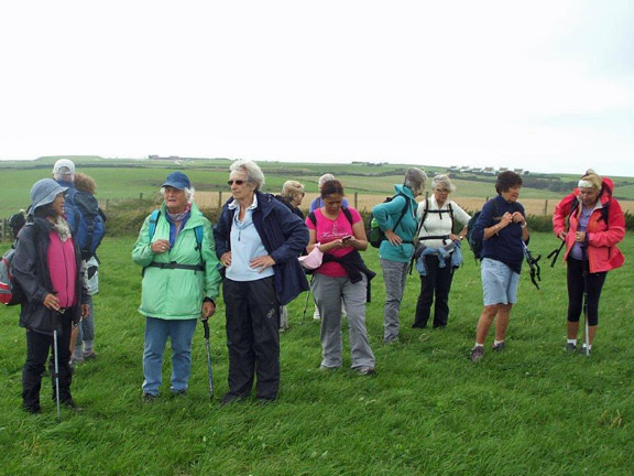 5.Aberffraw, Porth Cwyfan, Llangwyfanisaf
17/8/17. The after lunch "getting ones bearings". Photo: Dafydd Williams.
Keywords: Aug17 Thursday John Enser