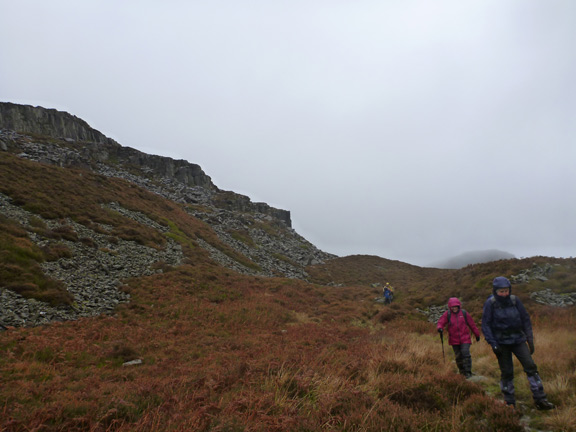 3.Nantcol-Bwlch y Drws Ardudwy, Cwm Bychan
22/10/17. A little over half way along Bwlch Drws Ardudwy. Rhinog Fawr on our right and Afon Cwmnantcol on our left. Lunch a quarter of an hour away.
Keywords: Oct17 Sunday Hugh Evans