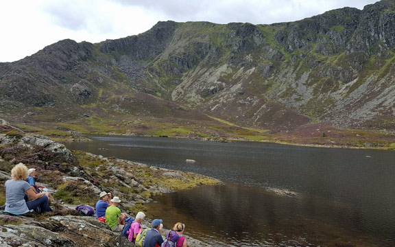 2.Moel Siabod
13/8/17. A stop at Llyn y Foel. Photo: Judith Thomas.
Keywords: Aug17 Sunday Judith Thomas
