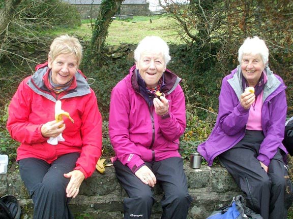 6.Nefyn-Y Gwylwyr-Pistyll
26/10/17. Lunch at the pilgrim church of St Beuno. Photo: Dafydd Williams.
Keywords: Oct17 Thursday Jean Norton Miriam Heald