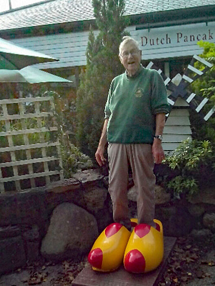 7.Rowen-Pen y Gaer
28/9/17. Dafydd tries out his new walking boots. Useful for some of his walks in that they float. Photo: Tecwyn Williams.
Keywords: Sep17 Thursday Jean Norton Miriam Heald