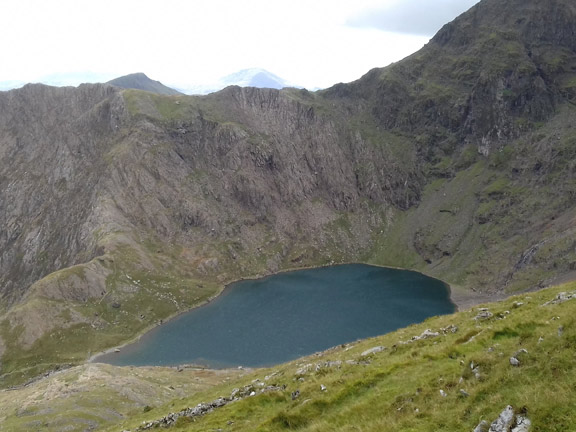 3. Garnedd Ugain
23/9/18. Up on the ridge above Llyn Glaslyn with Snowdon towering above it, to the right. Photo: Ann Jones
Keywords: Sep18 Sunday Richard Hirst