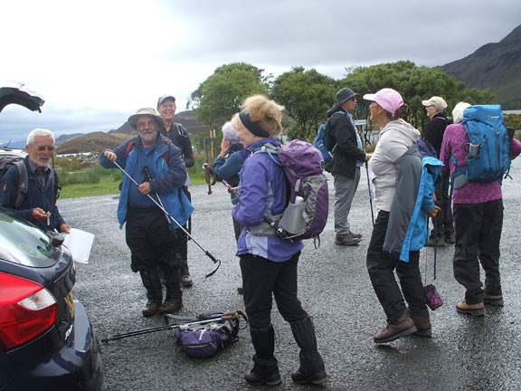 2. Pared y Cefn hir (B  walkers) 
12/8/18. Both goups before starting off together for the first 400 yards.  Photo: Dafydd Williams.
Keywords: Aug18 Sunday Nick White