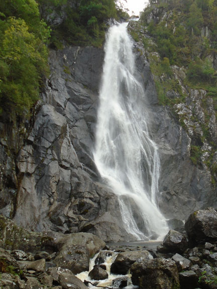 3. Aber Falls
26/9/19. the main falls in full spate.. Photo: Dafydd Williams.
Keywords: Sep19 Thursday Jean Norton Annie Andrew