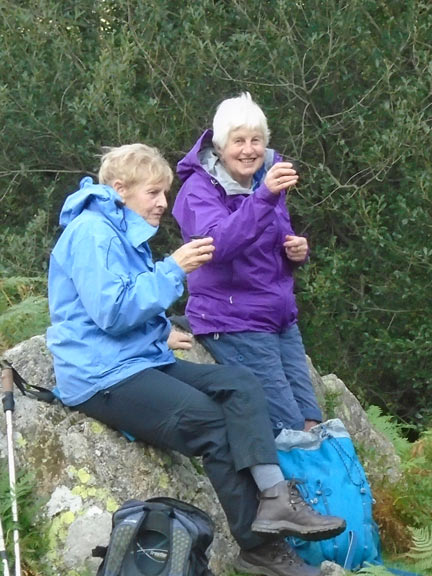 4. Aber Falls
26/9/19. Lunch on the rocks. Photo: Dafydd Williams.
Keywords: Sep19 Thursday Jean Norton Annie Andrew
