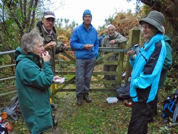 2.Tim Taclo Dwyfor Volunteer Workday 5.11.19.
5/11/19. There were eight volunteers involved including the camera man. Some were a bit camera shy. Photo: Dafydd Williams.
Keywords: Pathforce