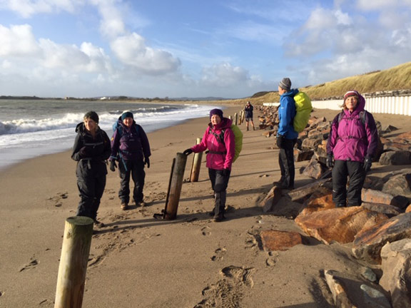 4.Pwllheli/Abererch Hinterland
15/1120. Tide in and large waves. Photo: Noel Davey
Keywords: Nov20 Sunday Meri Evans Ann Jones