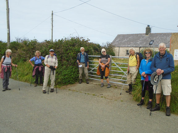 4.Carreg-Anelog
10/9/20. Outside the old Capel Carmel a short distance from Carreg; the start/finish car park. Photo: Dafydd Williams.
Keywords: Sep20 Thursday Judith Thomas