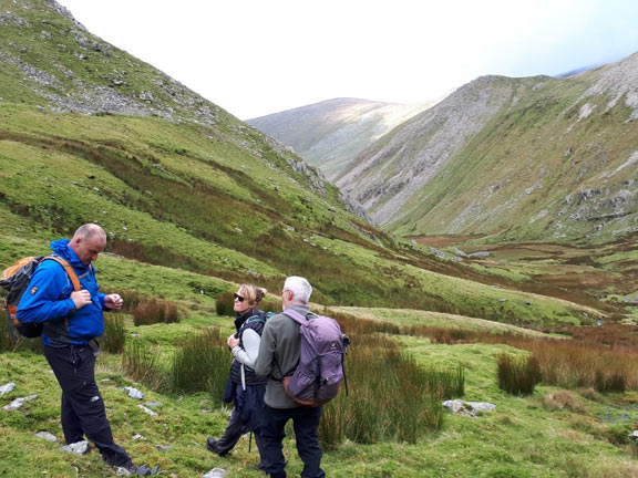 3.Yr Elen
11/10/20. On our way up Cwm Caseg.Photo: Judith Thomas.
Keywords: Oct20 Sunday Roy Milnes
