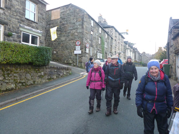 6.Mawddach - Llyn Gwernan
5/12/21. Emerging unscathed from Love Lane. Then round the corner Chapel Street. 
Keywords: Dec21 Sunday Hugh Evans