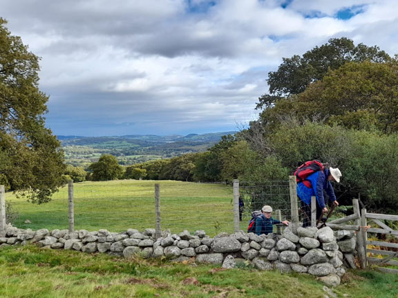 2.Rowen- Pen-y-Gaer
17/10/21. Photo: Judith Thomas.
Keywords: Oct21 Sunday Annie Andrew Jean Norton