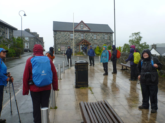 5.Llyn Trawsfynydd
4/7/21. The centre of Trawsfynydd. Luckily lunch is over as the rain starts.
Keywords: Jul21 Sunday Dafydd Williams