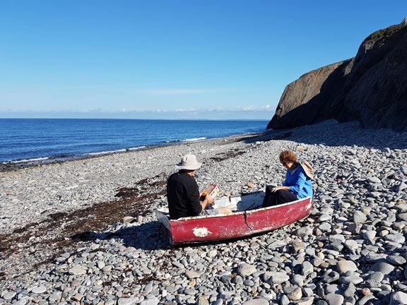 4.Trefor circuit
16/09/21. Two members wanting a bit of peace and quiet. Photo: Megan Mentzoni
Keywords: Sep21 Thursday Gwynfor Jones
