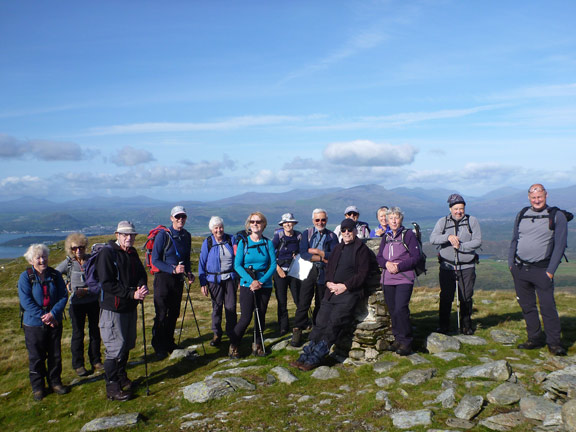 8.Moel Ysgyfarnogod & Foel Penolau 
10/10/21. A fellow traveller took this one so that we could all be in the Moel Ysgyfarnogod summit photograph.
Keywords: Oct21 Sunday Gareth Hughes