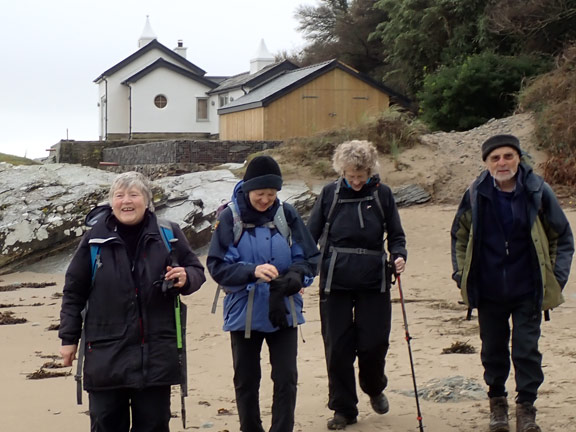 5.Borth-y-Gest
22/12/22. Picnic on the rocks at Ynys Cyngar, just completed.
Keywords: Dec22 Thursday Tecwyn Williams