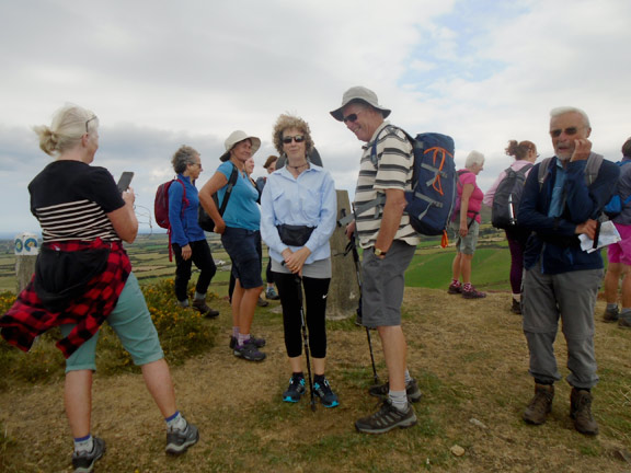 5.Porth Ysgo - Penarfynydd
1/9/22. A relaxing chat at the summit. Photo: Dafydd Williams.
Keywords: Sep22 Thursday Judith Thomas