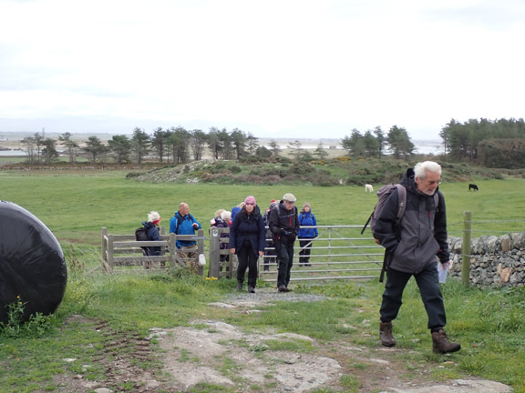 7.Trearddur Bay - Pontrhydybont
9/10/22. We have left the coast which can be seen in the background and have reached Bryn-y-bar farm.
Keywords: Oct22 Sunday Gwynfor Jones