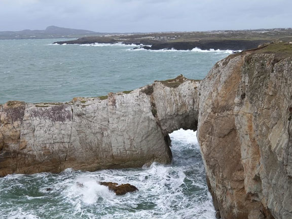 4.Trearddur Bay - Pontrhydybont
9/10/22. The white Arch (between Trearddur Bay and Rhoscolyn.. Not to be confused with the Black Arch. Photo:  Eryl Thomas.
Keywords: Oct22 Sunday Gwynfor Jones