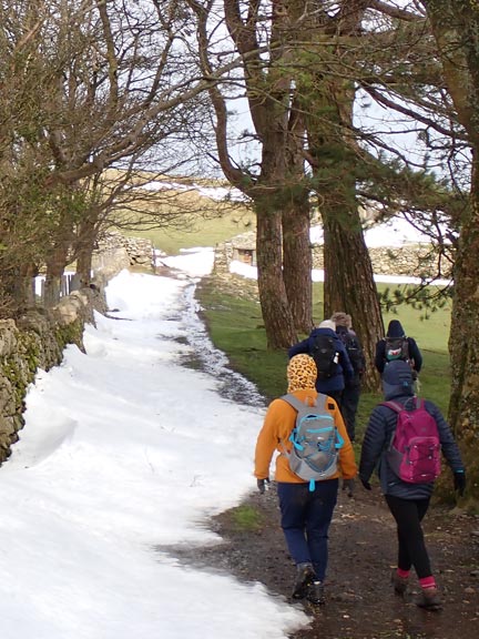 5.Penmaenmawr
12/3/23. A snow filled path next to Bryn Derwydd.
Keywords: Mar23 Sunday Jean Norton Annie Andrew