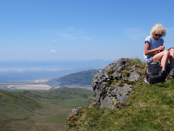 8. Tyrrau Mawr
19/05/24.  A better view of the scenery to the north of our lunch site. The Mawddach Estuary, Barmouth and Tremadog Bay.
Keywords: May24 Sunday Sally Kettle Debbie Lucas