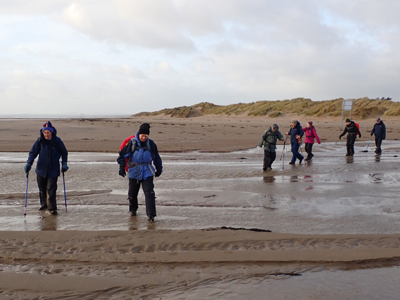 4.Borth y Gest Circuit
21/12/23.  Crossing a wide stream running down the Black Rock beach at North Bank. 
Keywords: Dec23 Thursday Noel Davey