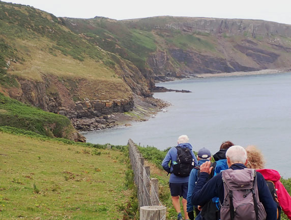 4.Cilan - Machroes
2/7/23.  At Trwyn Llech-y-doll with a lot of interesting geology to be seen on this west side of Porth Ceiriad, but not the burial chamber which is meant to be close by.
Keywords: Jul23 Sunday Debbie Lucas