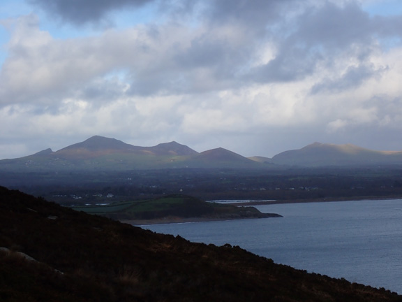 7.Llanbedrog Head
9/11/23.  On the east side of the headland looking NNE towards L-R: Yr Eifl, Carnguwch, Moel-Pen-llechog, Gyrn Ddu and possibly Gyrn Goch.
Keywords: Nov23 Thursday Meri Evans