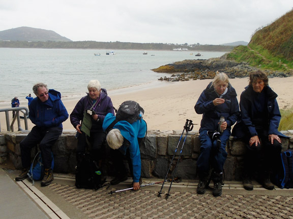 1.Edern - Porth Dinllaen
28/9/23. Lunch close to the Port Dinllaen Lifeboat Station. Photo: Dafydd Williams.
Keywords: Sep23 Thursday Megan Mentzoni