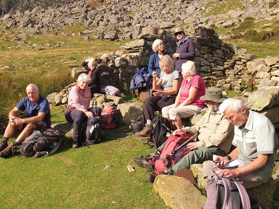 6.Talybont/Conway Valley - Dulyn & Melynllyn Reservoirs
8/10/23. Lunch beside a very upmarket bothy, It was a shirt sleeves job as it was so summery. 
Keywords: Oct23 Sunday Eryl Thomas