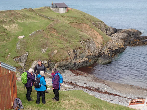 4.Tudweiliog Circular
31/08/23.  Lunch time a lovely bay between Porth Ysgaden and Porth Llydan.
Keywords: Aug23 Thursday Ruth Williams