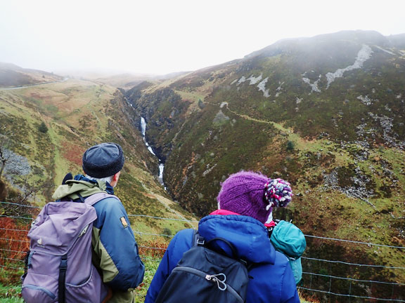 2. Cwm Cynfal - Bryn y Castell - Llyn Morwynion
29/12/2024. Looking at Rhaeadr Y Cwm from a view point just a few yards up the road from the car park.
Keywords: Dec24 Sunday Noel Davey