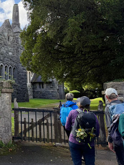 7. Aber-Ogwen
11/09/25. A very well kept Church of Saint Cross. Photo: Judith Thomas.
Keywords: Sep25 Thursday Kath Spencer