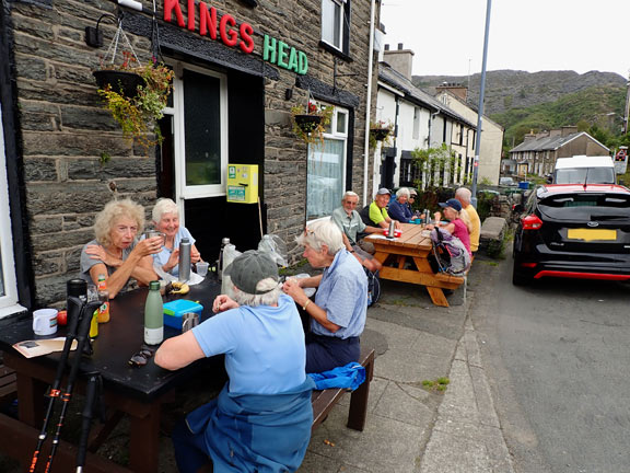 5. Llan Ffestiniog Valleys and Falls.
10/08/25. Lunch outside the Kings Head Pub on the outskirts of Blaenau Ffestiniog near Glanypwll.
Keywords: Aug25 Sunday Eryl Thomas