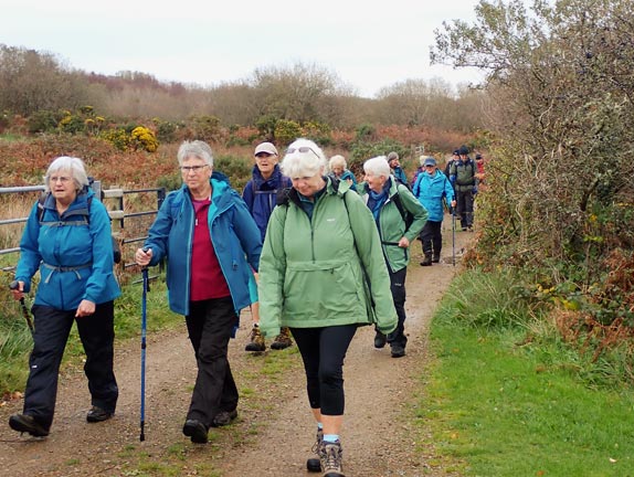 3. Mynytho - Abersoch
6/11/25. Onward onto a well surfaced path in the Wellington area of Mynytho about half a mile from the start.
Keywords: Nov25 Thursday Annie Andrew Jean Norton