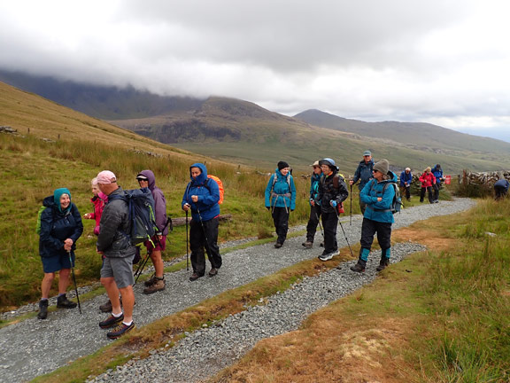 5.  Moel Eilio - Foel Goch
26/7/26. Bwlch Maesgwm and moving off after lunch. We are well below the mist now.
Keywords: July26 Sunday Gareth Hughes