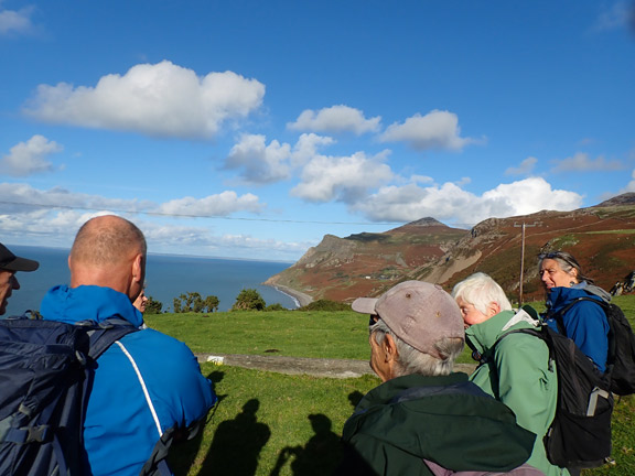 8. Pistyll - Moel Gwynus - Moel Ty-gwyn.
22/10/26. Looking ENE across Porth-y-Nant towards Nant Gwrtheyrn and the peak of Yr Eifl Garn Canol.
Keywords: Oct26 Thursday Margot Jones