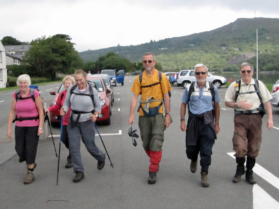 The group as it set off from the carpark next to Llyn Padarn, minus Robert and Dafydd who are in the lead.
