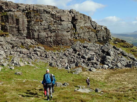 6. Moel Ysgyfarnogod - Foel Penolau - Bryn Cader Faner
20/9/26. Approaching the south side of Foel Penolau from Moel Ysgyfarnogod.
Keywords: Sep26 Sunday Noel Davey